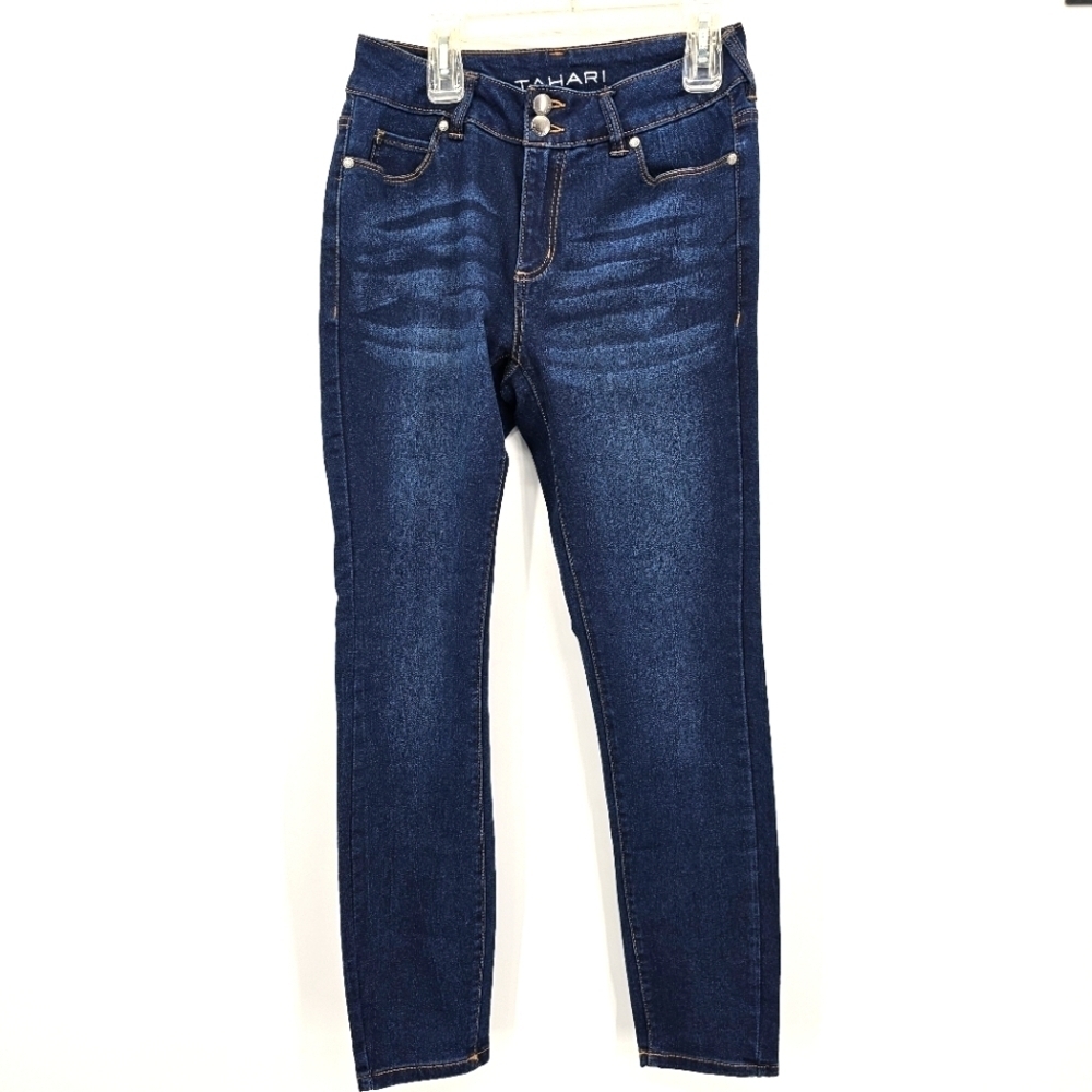 Tahari Mid Rise Medium Wash Non Distressed Skinny Jeans Womens Size 27/4